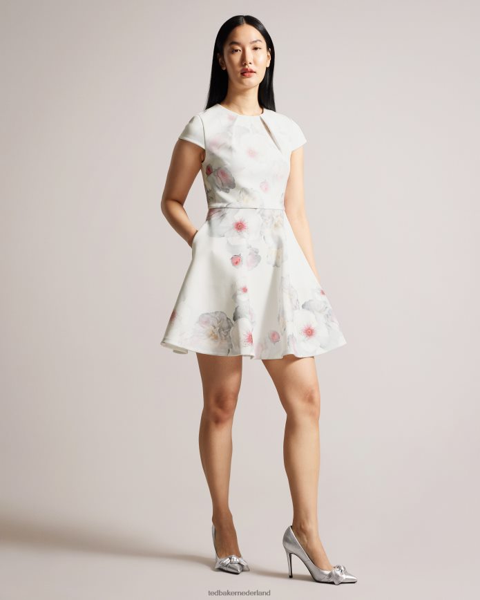 Ted Baker Trinia skaterjurk met bloemenprint natuurlijk kleding vrouwen 6R02N61