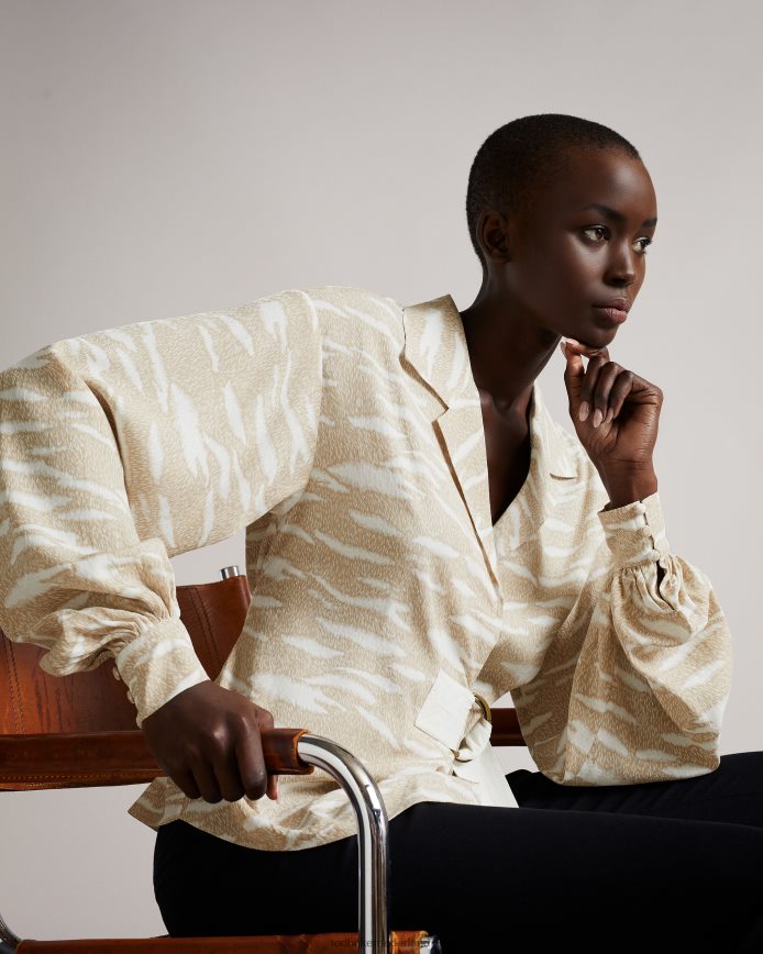 Ted Baker anehsa top met overslag aan de voorkant en D-ringen kameel kleding vrouwen 6R02N592