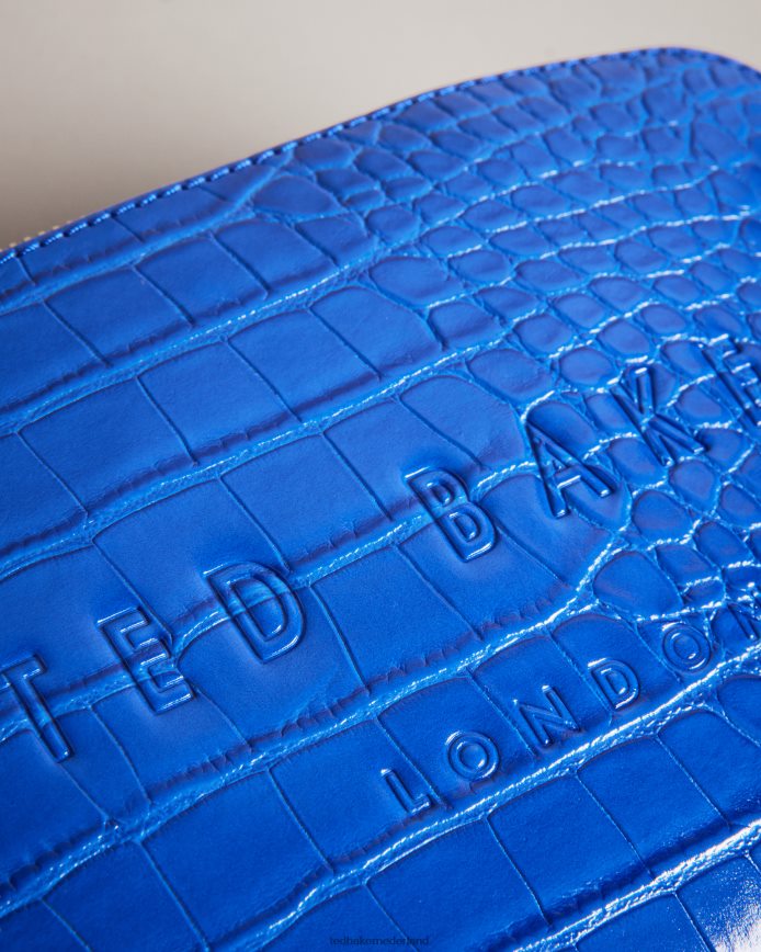 Ted Baker Crocala make-uptasje met krokodillenmotief en inscriptie helderblauw Tassen vrouwen 6R02N781