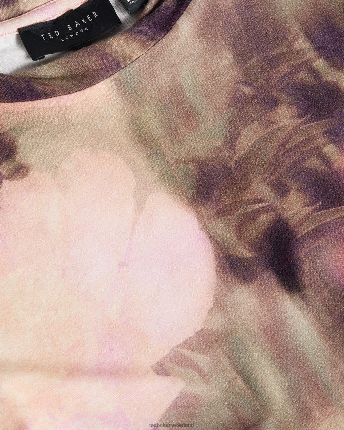 Ted Baker Yazmean getailleerd T-shirt met bloemen en gedraaide hals koraal kleding vrouwen 6R02N263