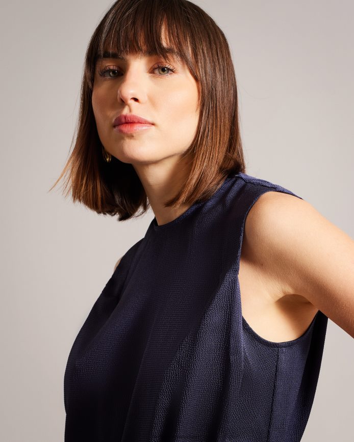 Ted Baker jamihla mouwloze top van gehamerd satijn marine kleding vrouwen 6R02N433